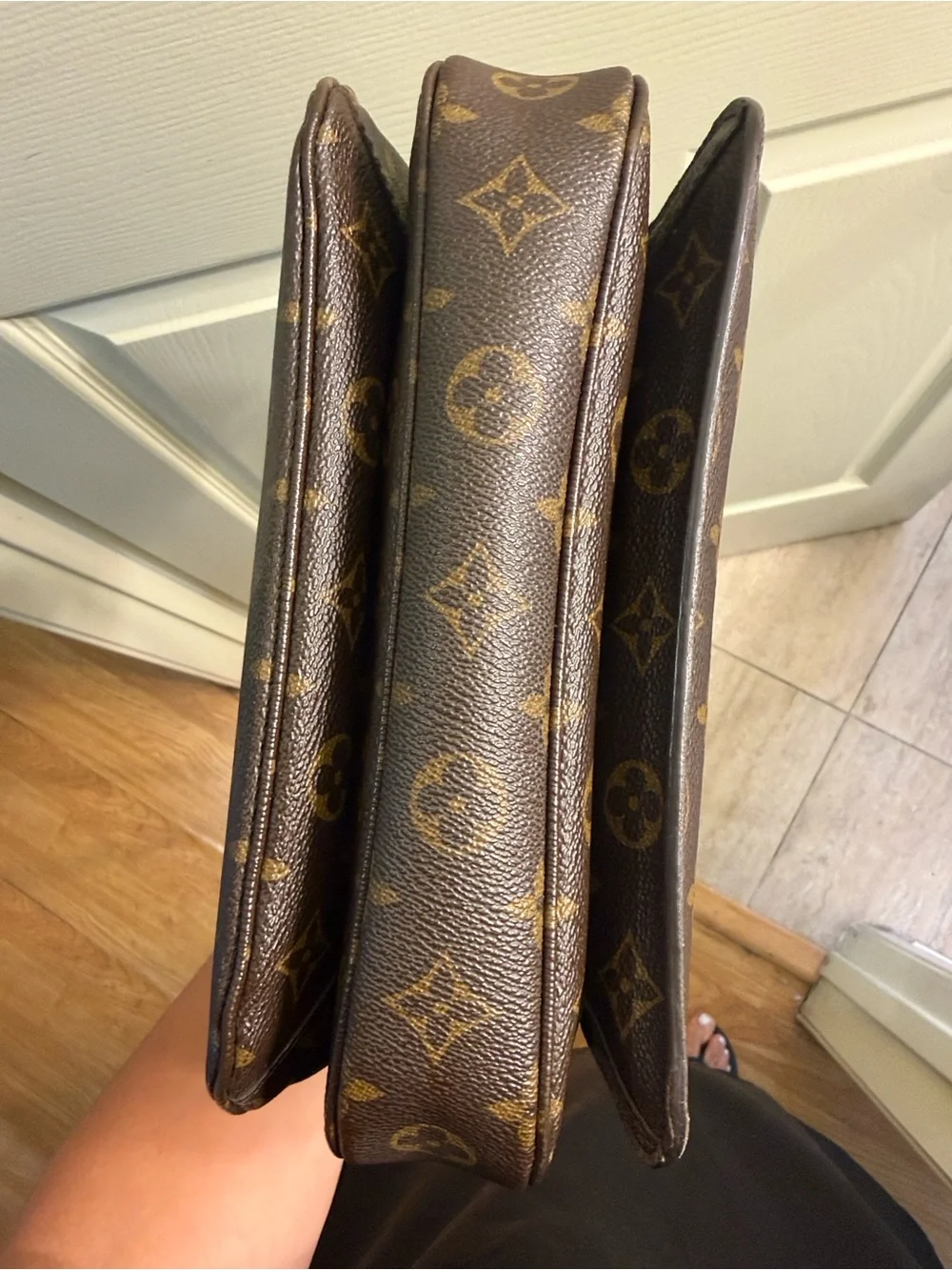 Louis Vuitton classic louis